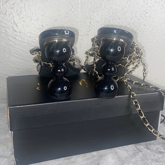 Heels - Picture 2 of 3